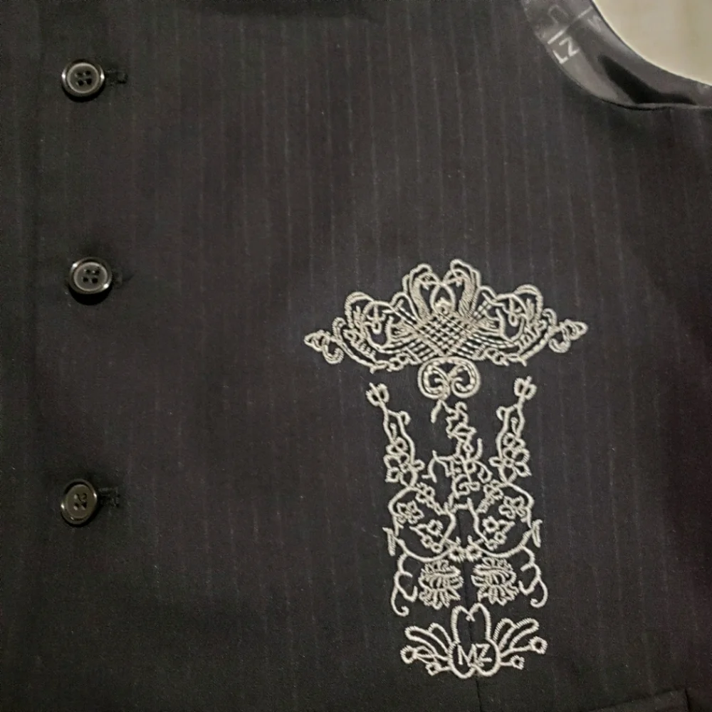 Meztizos Black Vest with White Embroidery..size:S